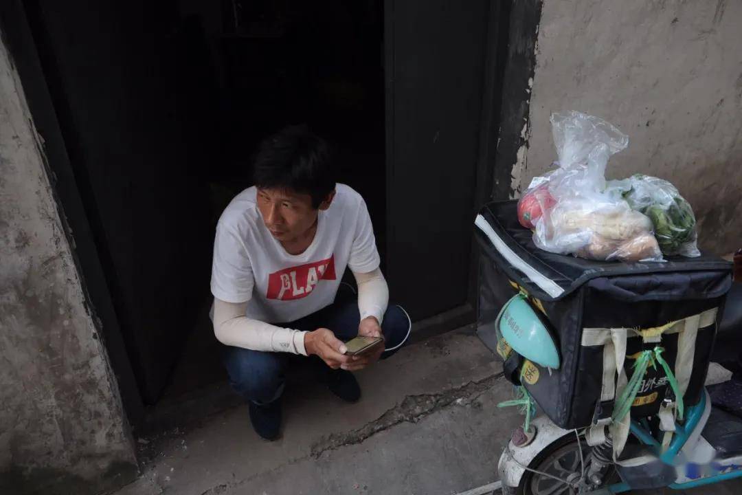 9月4日|儿子多一份救命钱一拍 | 和时间赛跑的骑手父亲：多送一份餐