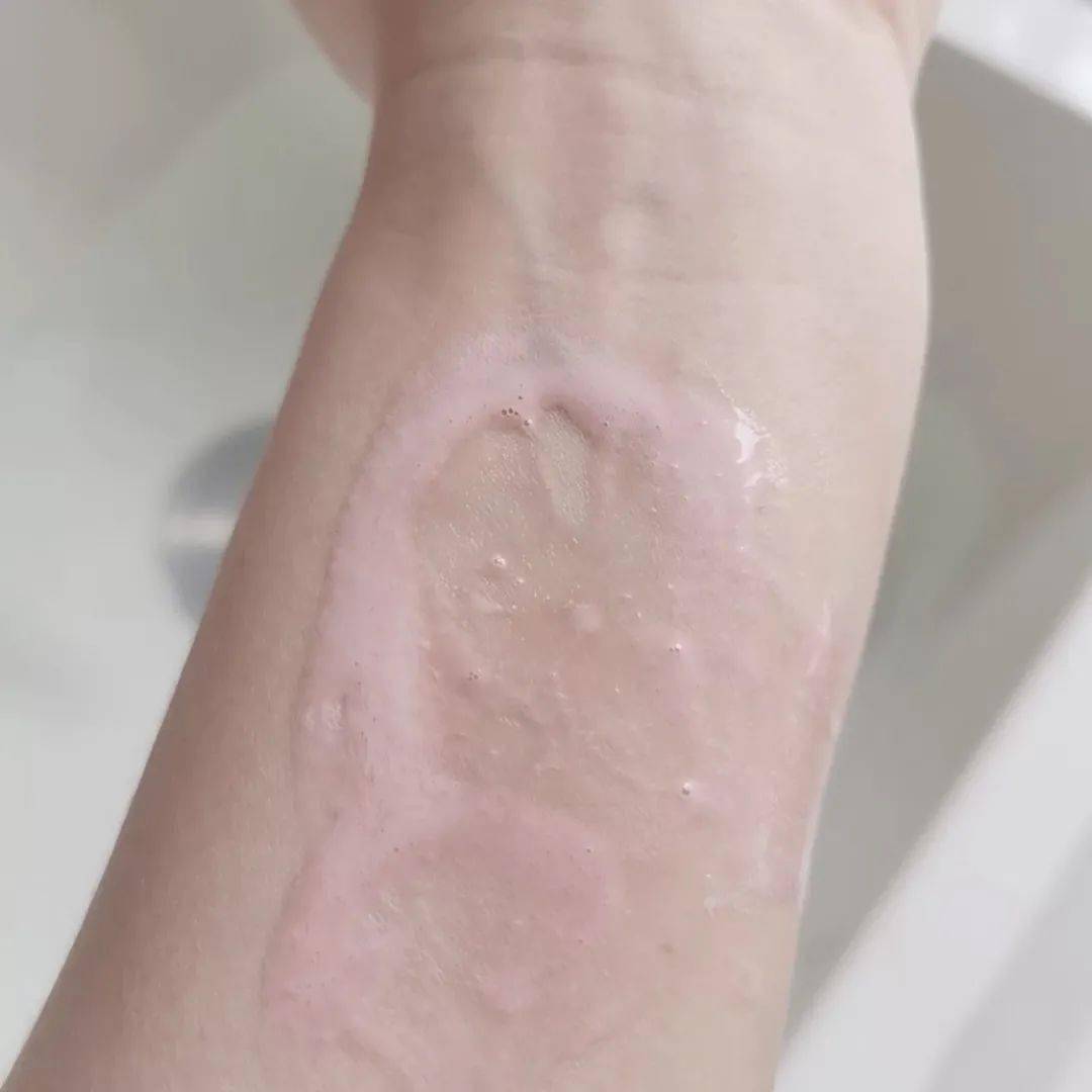 水宝宝|日本家庭主妇最爱的懒人面霜！3分钟让大干皮变成“水宝宝”！每7秒卖出一瓶，李佳琦疯狂打call！