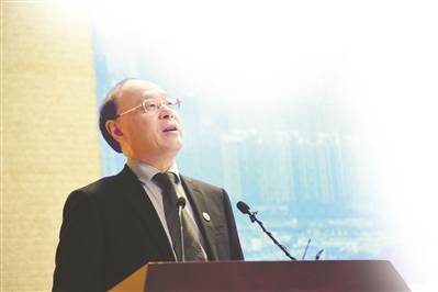 大写|培养大写的人，教师先要大写