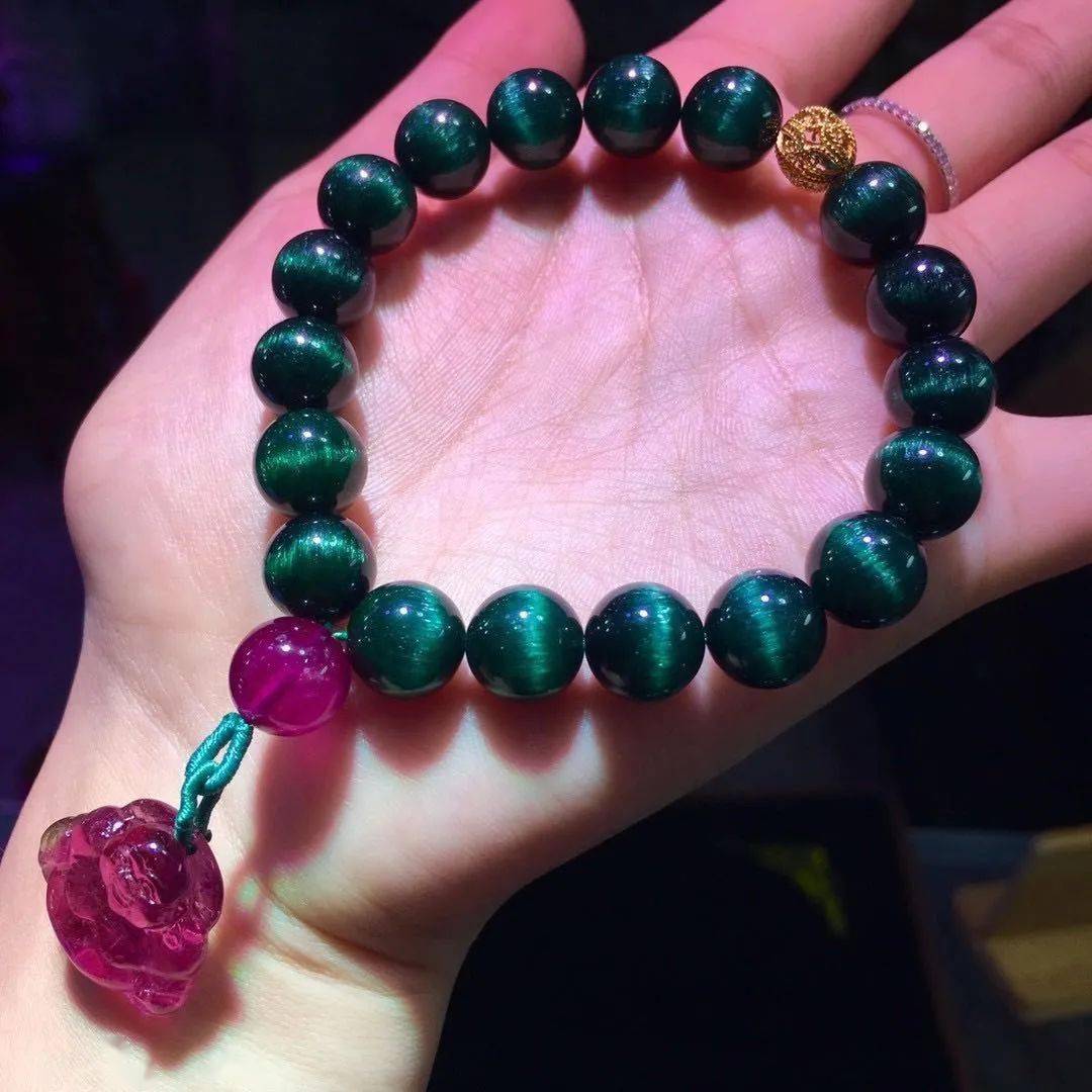 区别|女人戴珠宝和戴黄金首饰有什么区别？