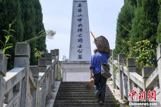 老人|长沙老人为抗战烈士守墓50余年