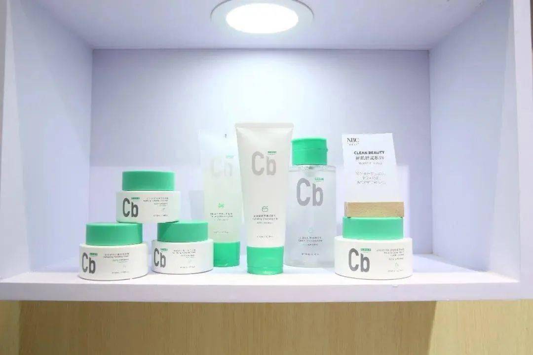 化妆品塑料盒是什么垃圾_塑料化妆品盒_化妆品塑料包装盒