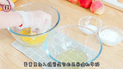 水蜜桃|用1颗水蜜桃做出的神仙甜品『人间水蜜桃』白玉卷