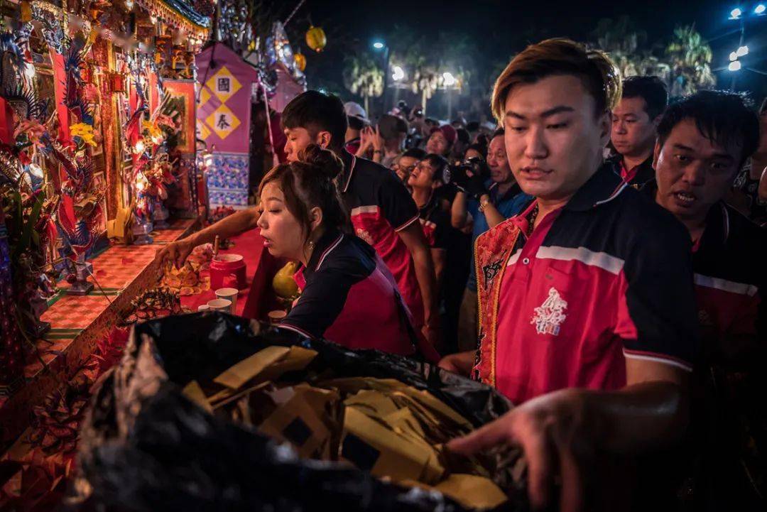 老人口传的民间故事_民间故事图片