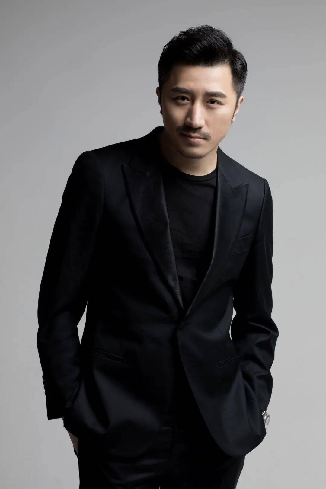 时尚|孟佳成团后时尚资源好到逆天 还不是因为私下这些“小动作”！