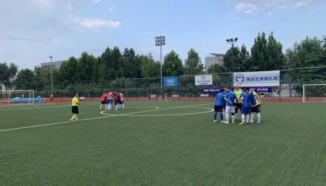 挑战杯决赛瞬间 130cc45506f7441e9a3dce724cb03a3d.jpeg