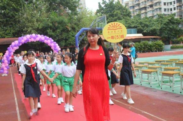新生|“我是小学生啦！”合兴苑小学举行新生开笔礼