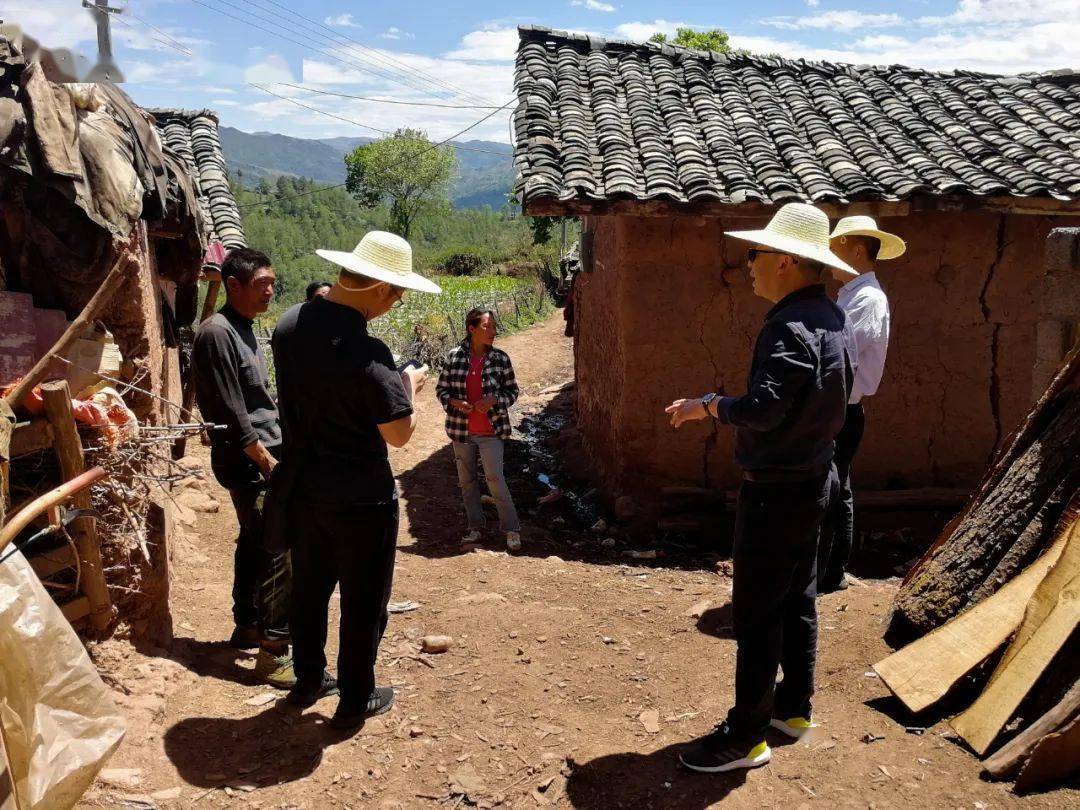 党徽闪耀扶贫路|又见大凉山,ta却变了_越西县