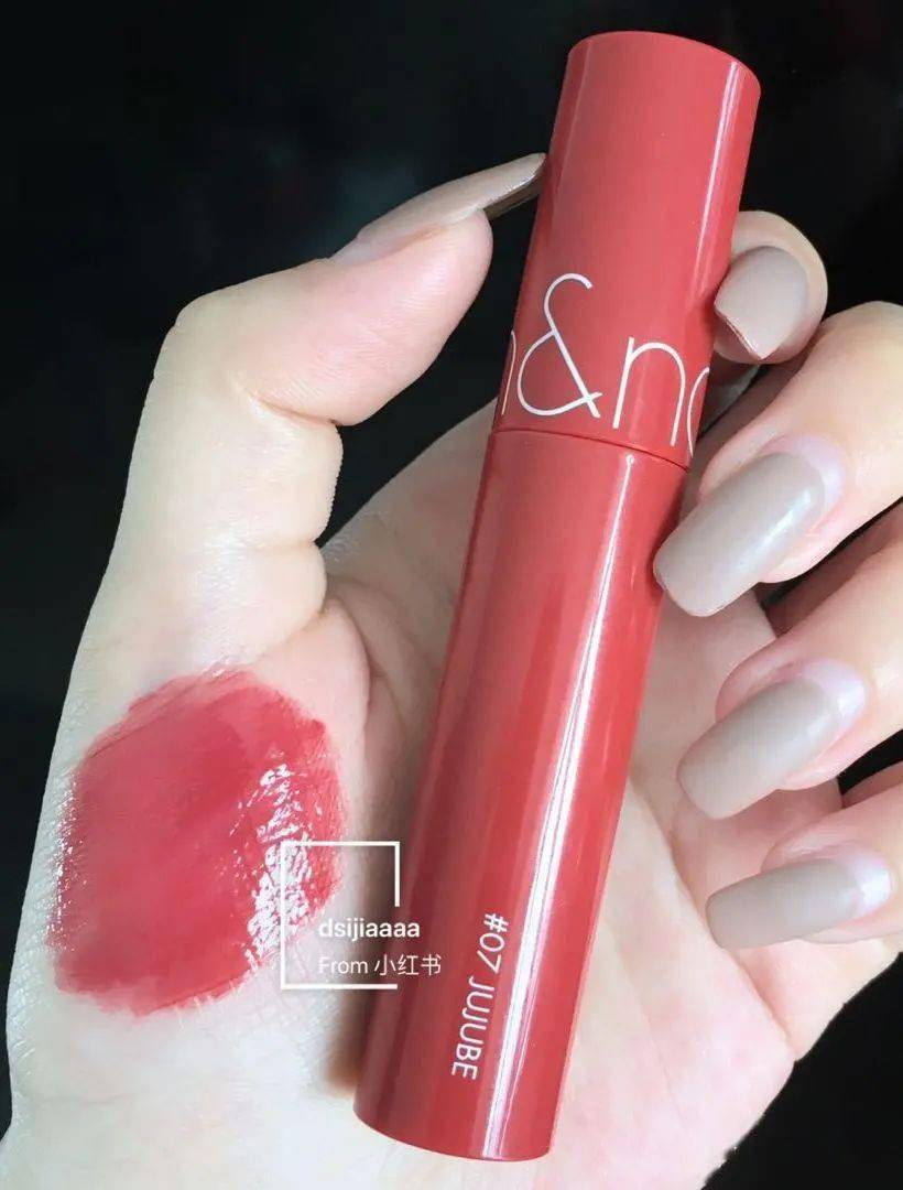 郑瑄茉|BLACKPINK回归造型都是天价？深扒明星化妆师用什么！