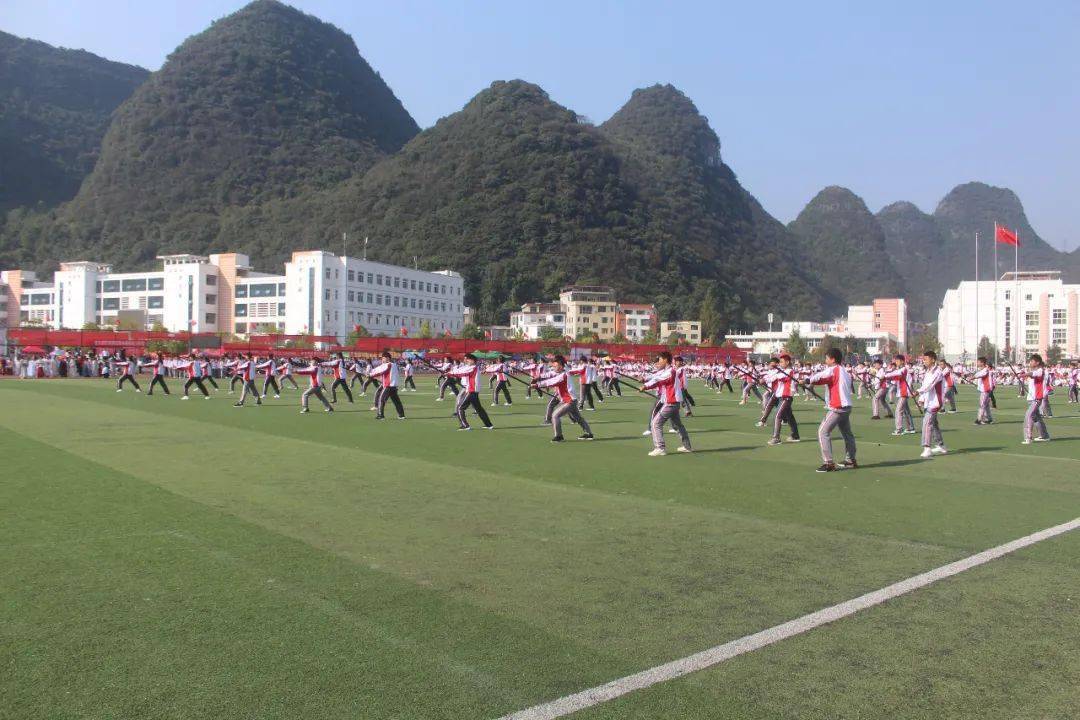 三都民中通过省级示范性高中评估
