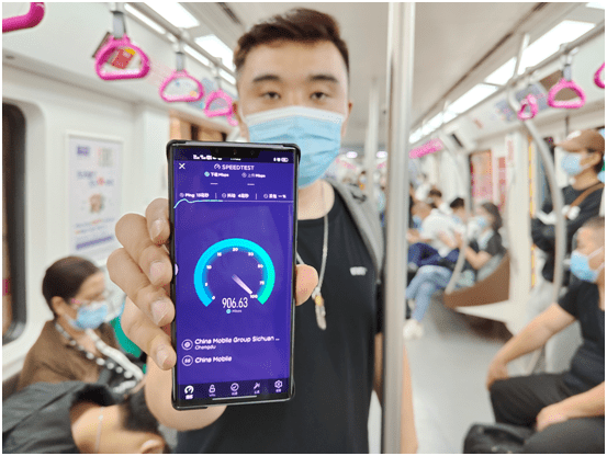成都|用5G一年了 四川首位5G手机用户眼中的“快和全”
