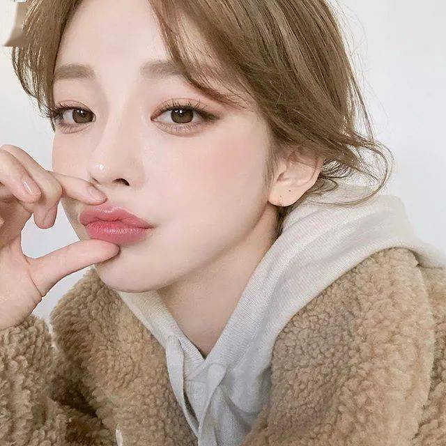 肌肤|水光妆升级版来了,又美又立体的海豚玻璃肌你听过吗?