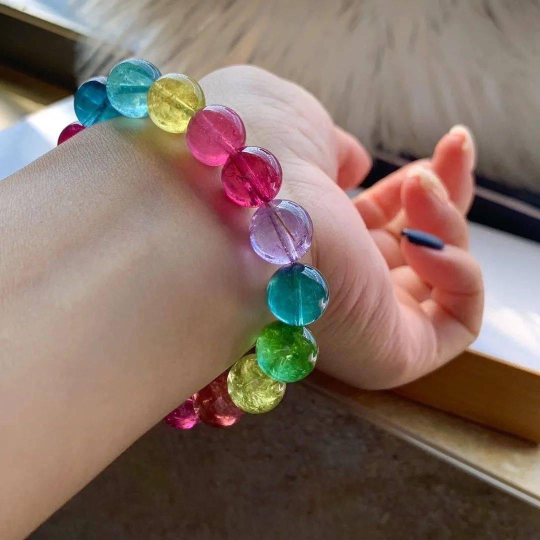 老年人|41岁女子10年时间里和8名老年人结婚 骗走大量珠宝和钱财后悲剧