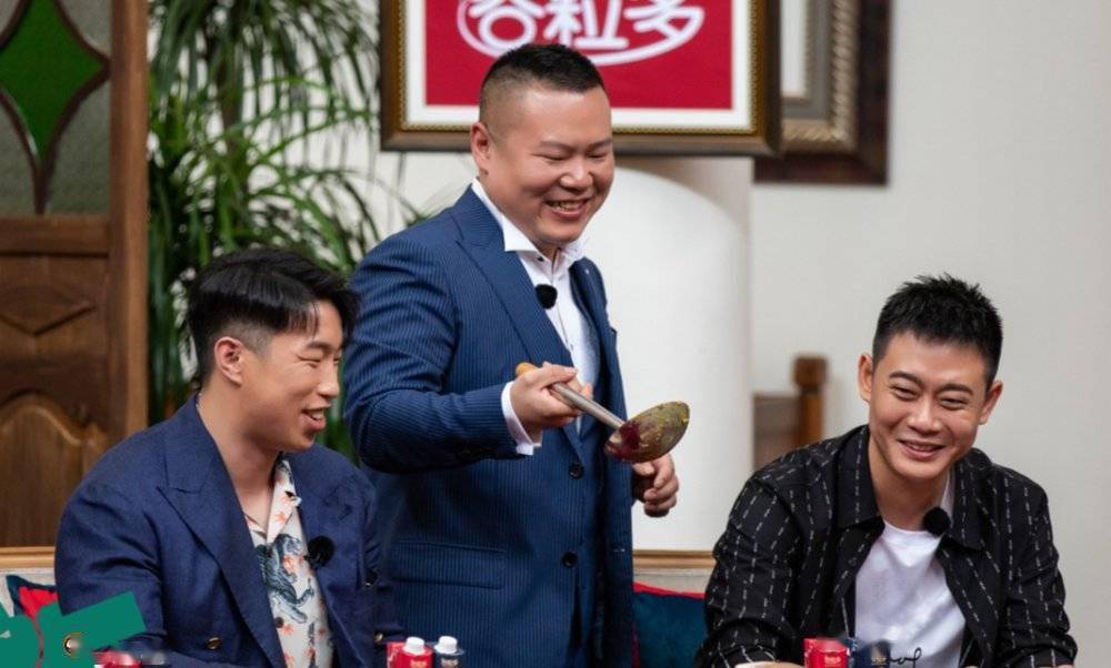 《德云斗笑社》剧照