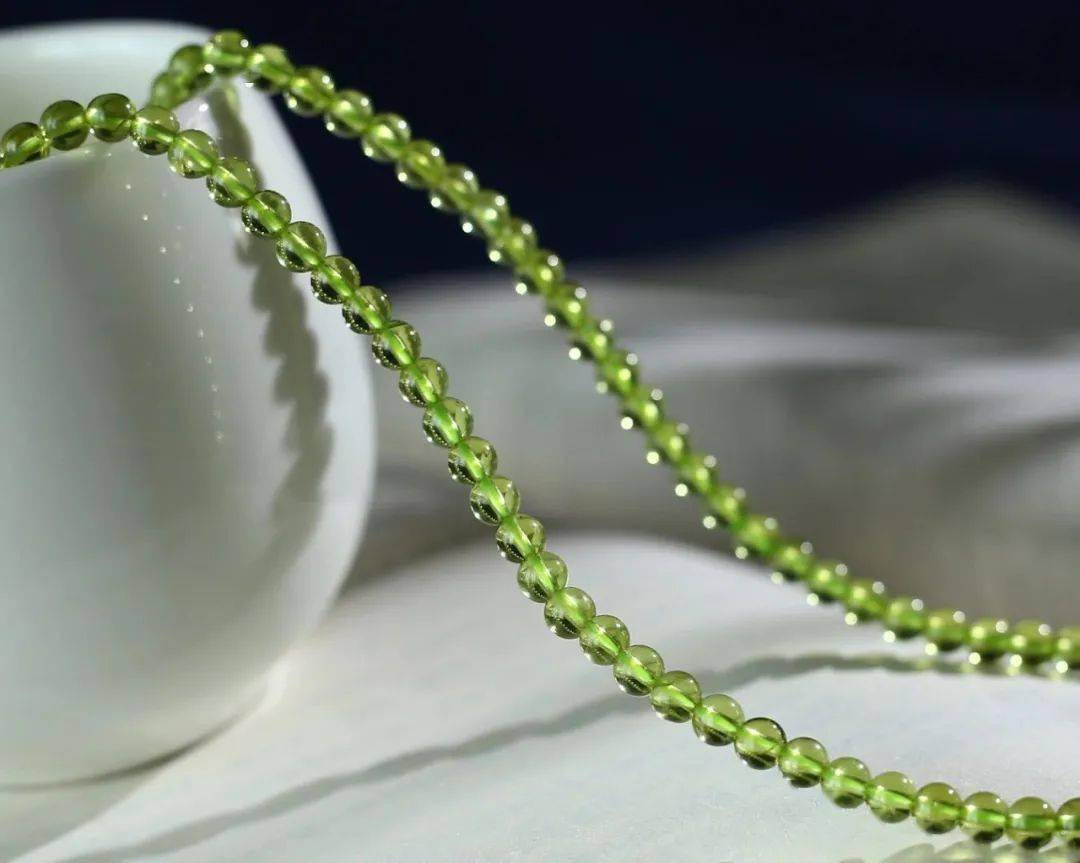 老年人|41岁女子10年时间里和8名老年人结婚 骗走大量珠宝和钱财后悲剧