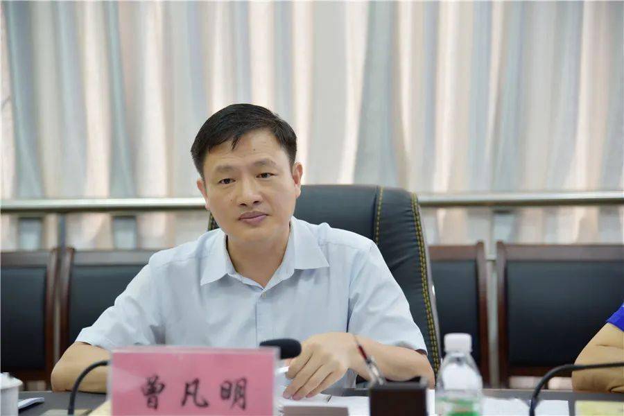 曾凡明建议,创建工作要结合脱贫攻坚,乡村振兴开展创建,深入挖掘疍家