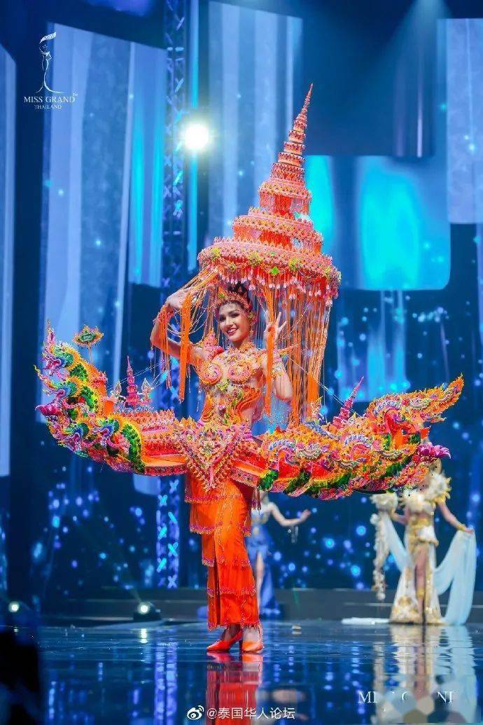 姐姐|泰国小姐选美比赛，佳丽们的照片看着怎么有点好笑......