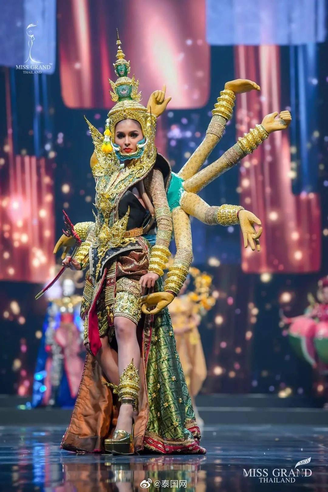 姐姐|泰国小姐选美比赛，佳丽们的照片看着怎么有点好笑......