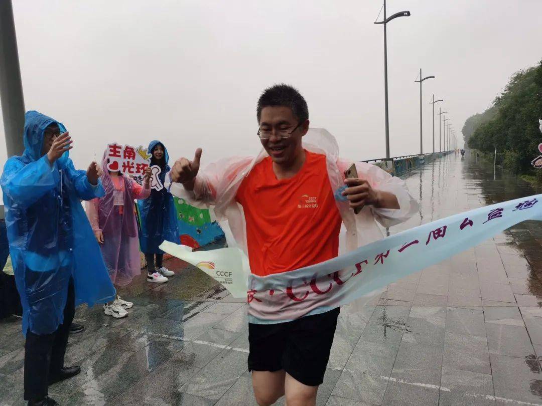 风里|风里雨里，我们如约在这里