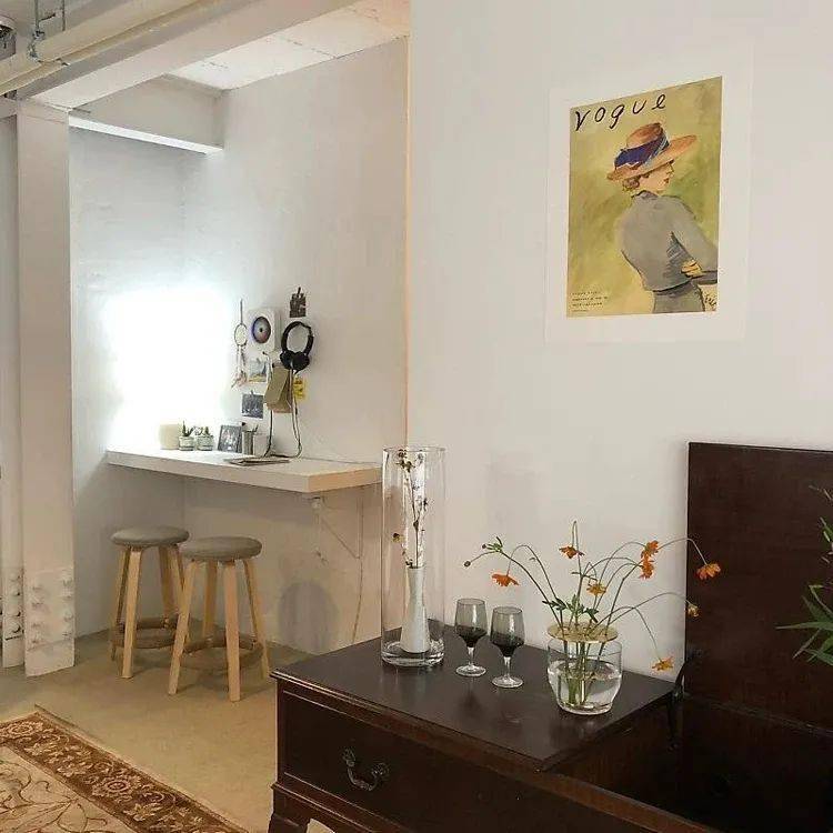 照片|显穷大白墙+网红装饰画=悲剧！