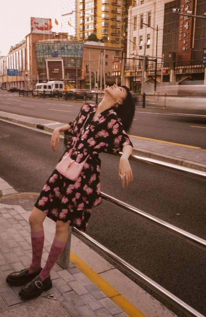 包袋|包包上新合辑,下半年流行的风向标都在这里了!