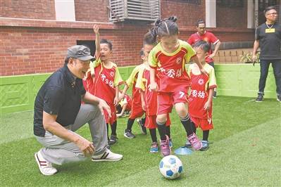 幼儿|“足球从娃娃抓起”该怎么抓？