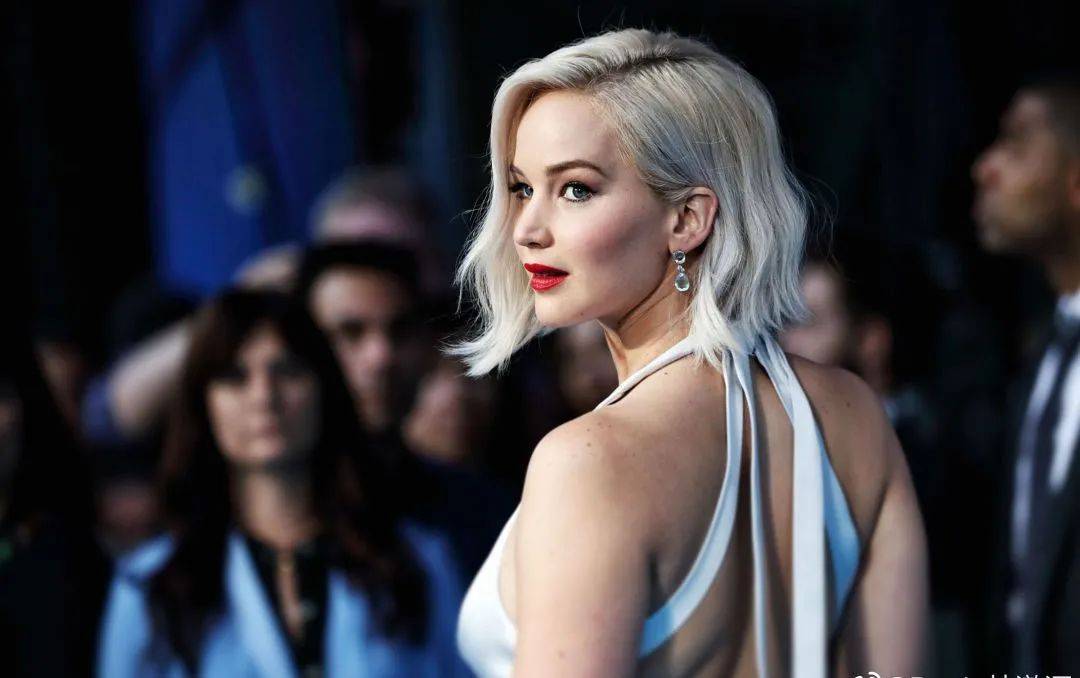 脸型|秋季必烫的4款「小卷发」!根据脸型选发型,显脸小显发量!!