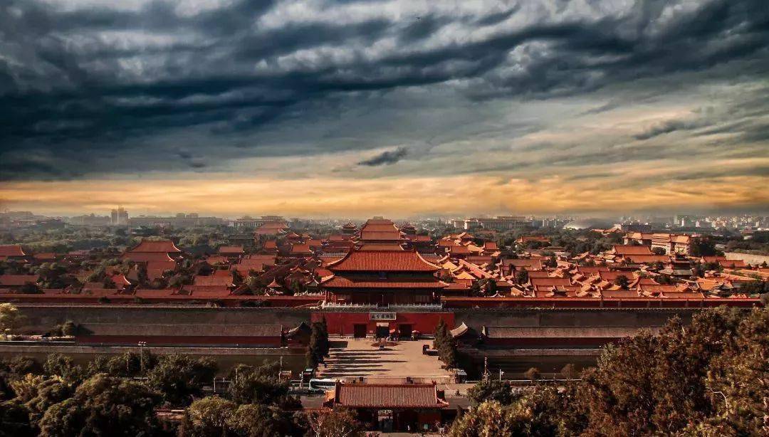 气垫|时隔一年，故宫美妆终于出新品了，美到犯规！