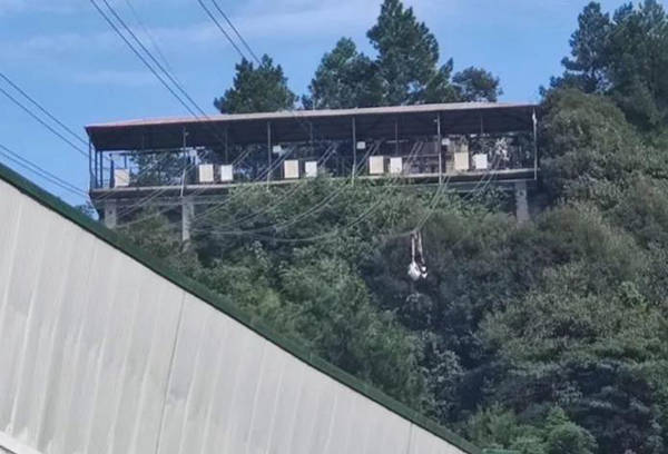 媒体刊文谈重庆高空索道坠亡事故:应集中排查网红景区安全隐患