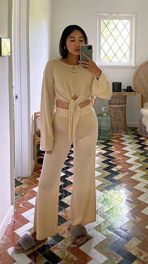 必备|秋天必备的针织,这样穿会更显气质