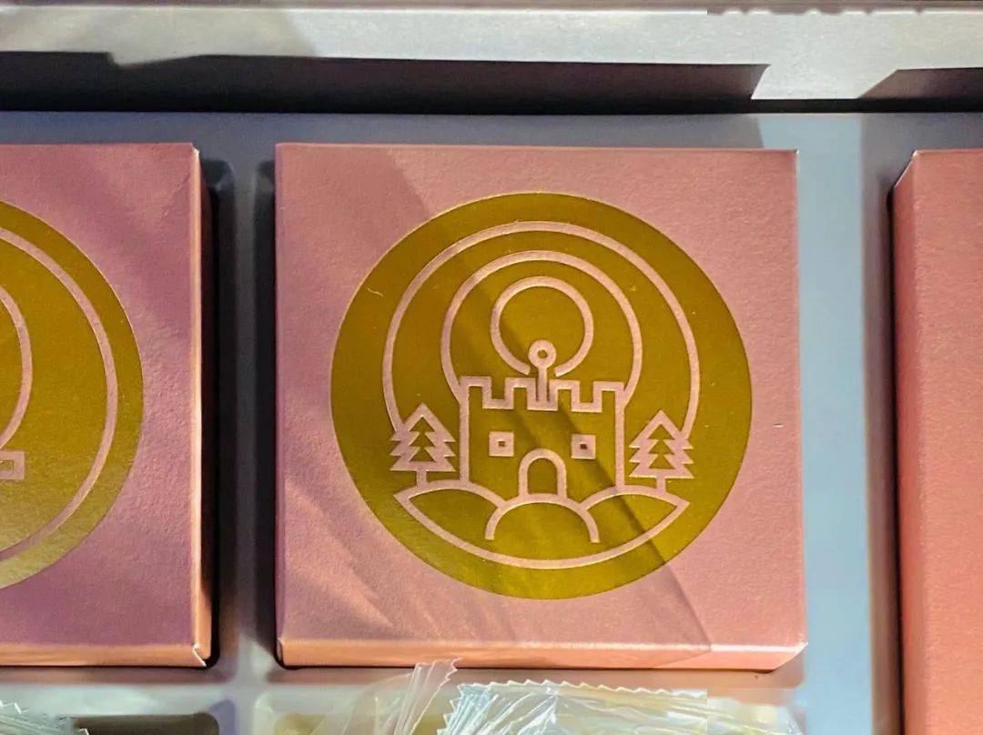 主题|今年这些大公司的月饼，羡慕哭了。