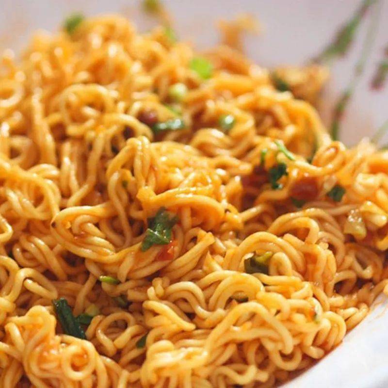 舅舅|9块9买一堆？！好吃又不胖的小零食