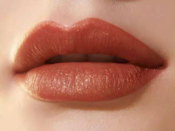 眼影|彩妆｜月末钱花光也要扒拉的秋冬新品