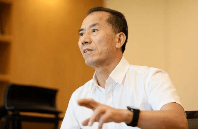 搜狐财经|上市5天后跌了100亿，稳健医疗卖口罩赚的20亿都是泡沫？| 艾问人物