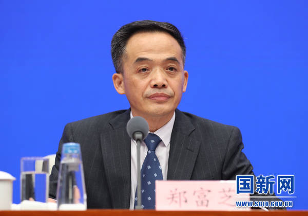 教育部|教育部：目前56人以上的大班额已经降至3.98%