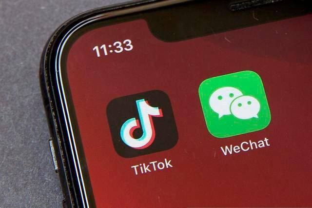 特朗普|英媒：特朗普政府禁止WeChat，就如同切断在美华人生命线