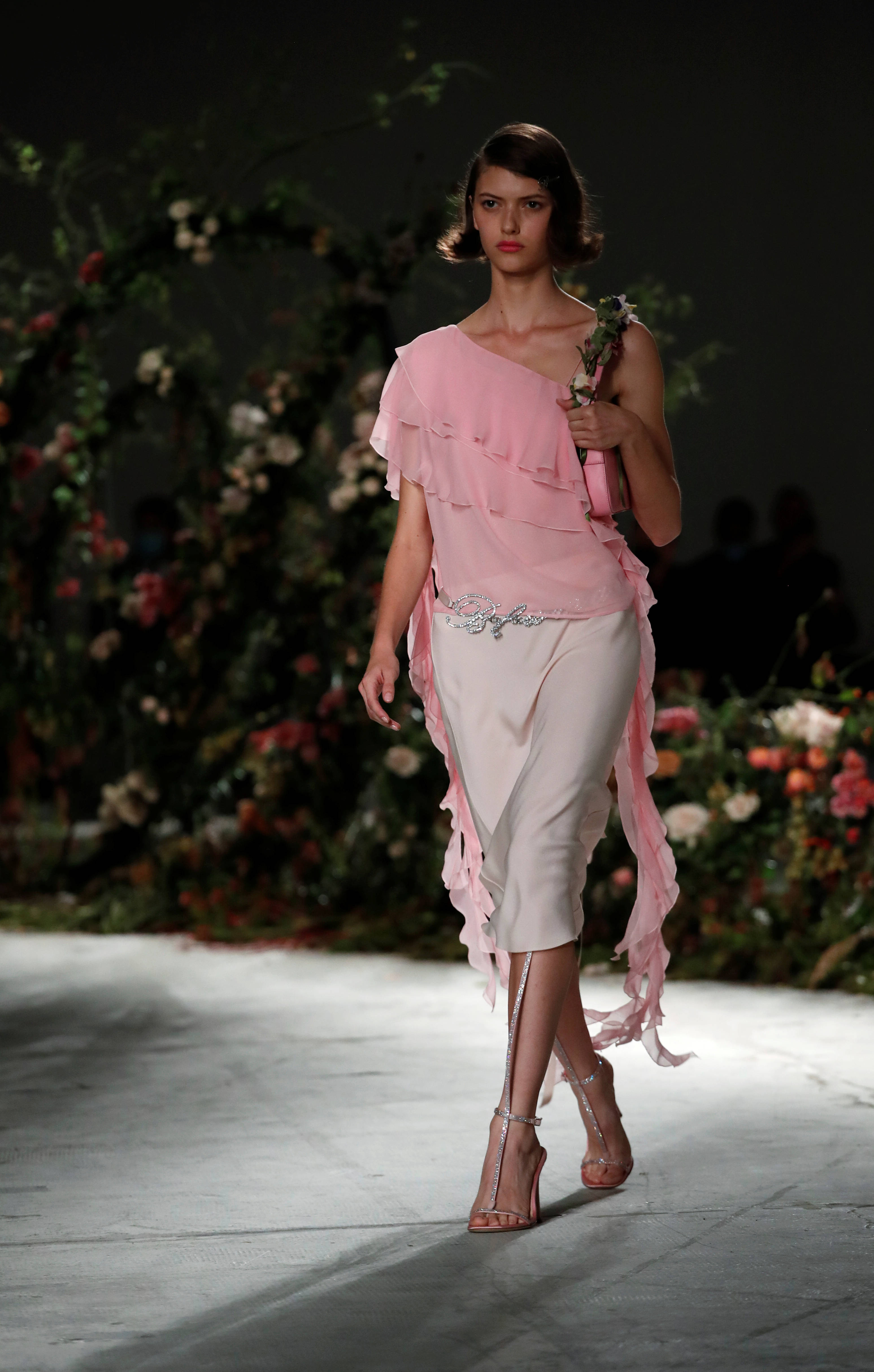 米兰|米兰时装周——Blumarine品牌时装秀