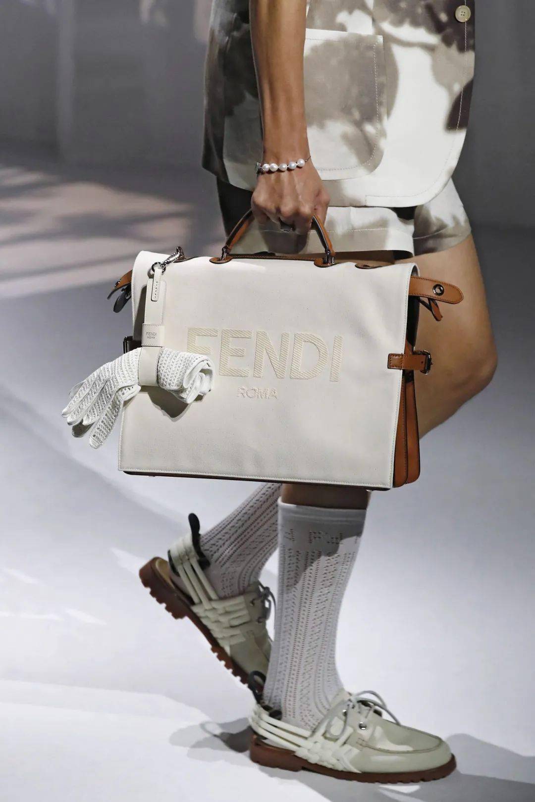 Fendi|疫情众创后时尚圈的第一场线下大秀 让我感到了极度舒适！