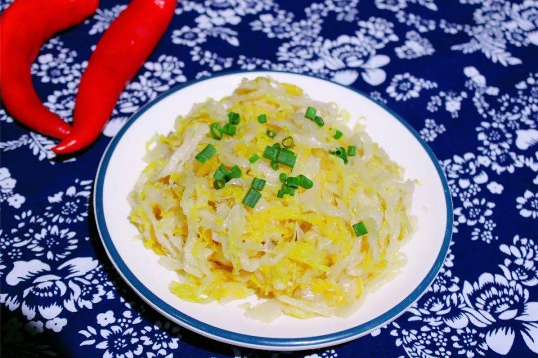 商家|99元抢原价260元「三哥院子地锅烤肉」4-6人餐！烤牛肉、烤五花肉、烤培根、烤翅中、烤鱿鱼……红遍哈尔滨的地锅烤肉快来试试！