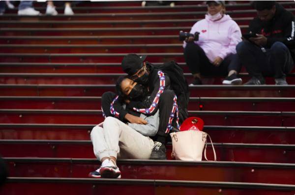 的国家|诺奖得主：四分五裂的美国何以谈伟大