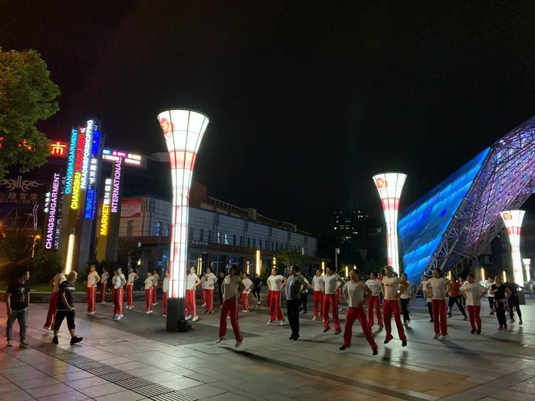 Karl|叶眼观潮之疫情后的时尚活动该怎么举办