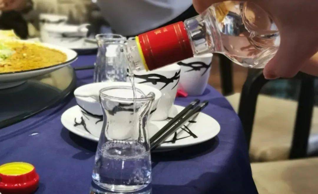 下酒菜 | 酒桌社交的扎心真相,你都知道吗?