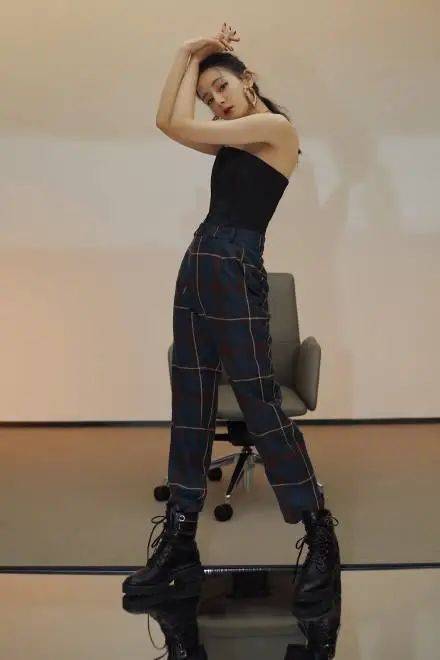 服装穿搭视频直播 4e9745442aa74600a857ae0b5b71dc1f.jpeg