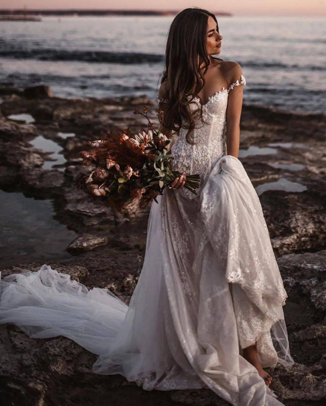 Lahav|一针一线还原维多利亚时期的典雅，世界顶级高定Galia Lahav的复古婚纱，美到词穷！