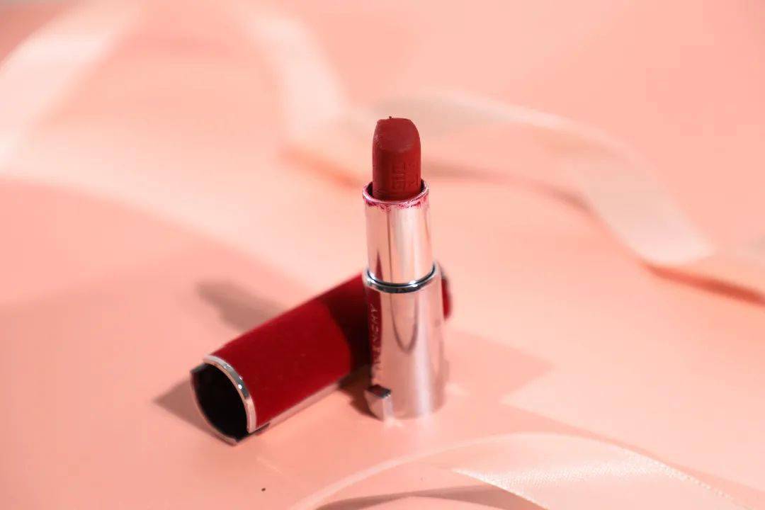 口红|黄皮别再跟风了,网红色都是骗人的!