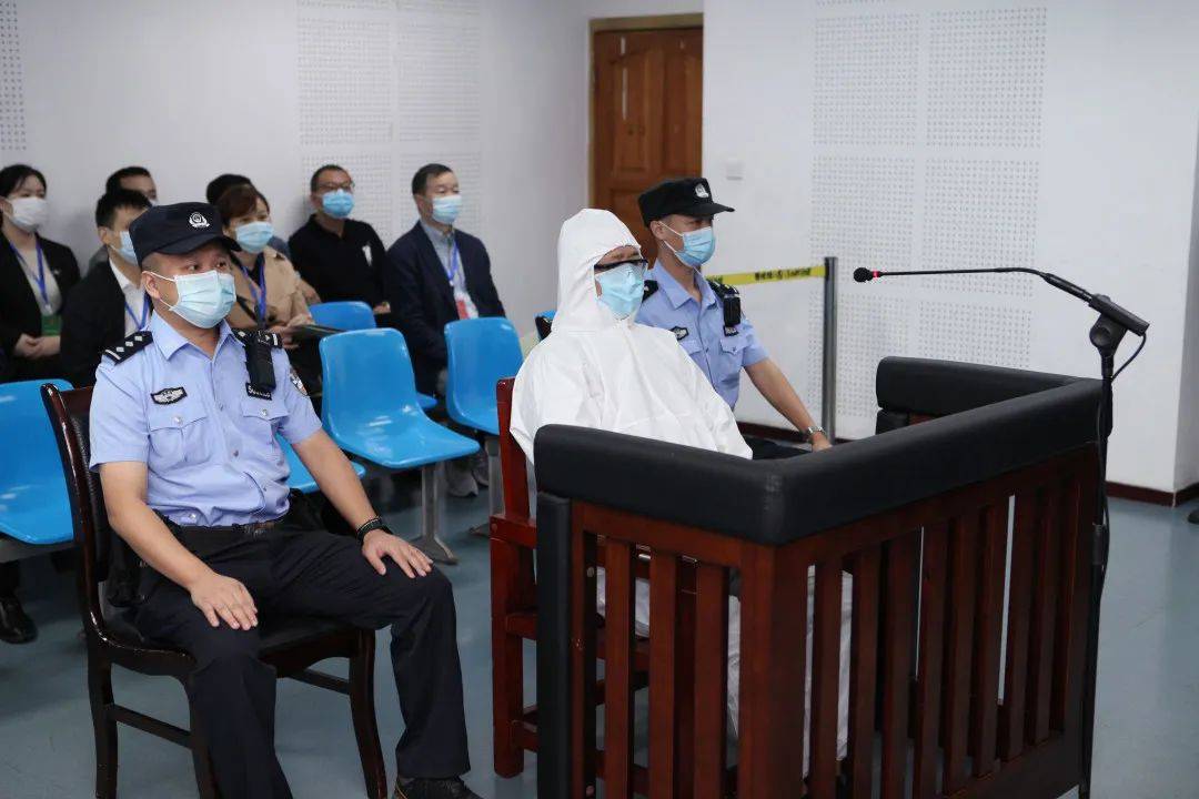 什么是黑社会性质的行为 5bce99b07dfb4d97a7072f59b393c0d2.jpeg