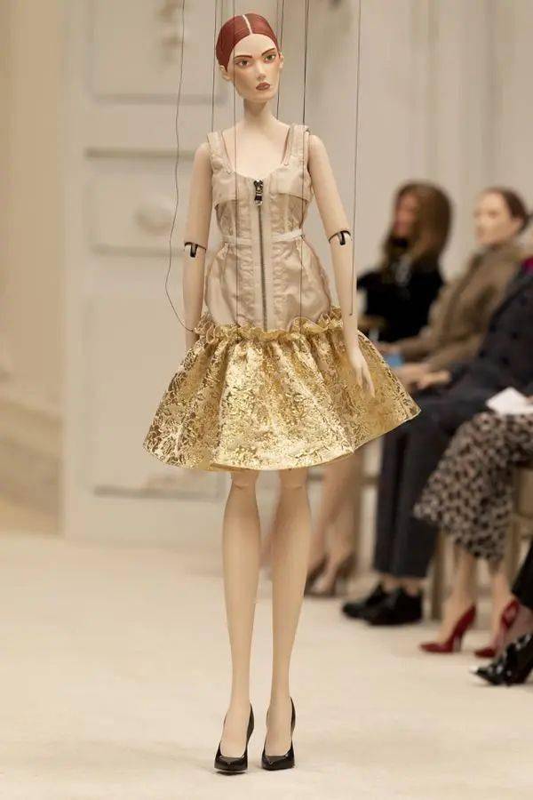 时装周|所以,以后时装周都没人了吗?