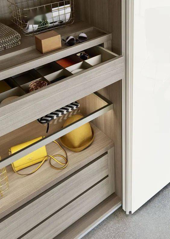 衣柜|衣柜内部结构这样布局,解决你家 90% 的收纳难题