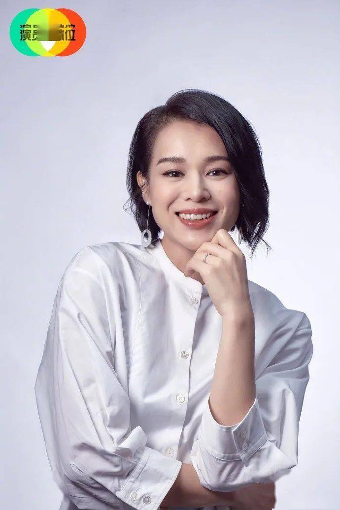 肥田|胡杏儿亮相《演员2》爆肥田时期辛酸史，&新剧佢又扮女强人！！！