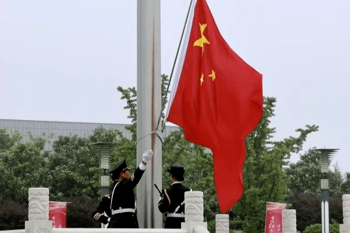江苏师范大学第三届国旗班招募啦!
